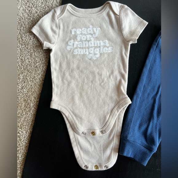 Infant baby 6M jumping bean onesie and sweatpants set - Picture 3 of 6